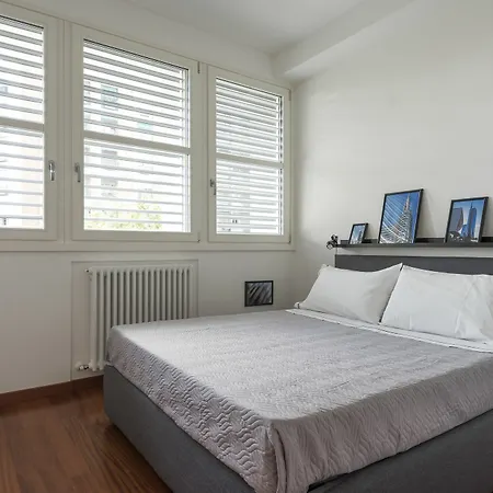 Rentclass - Fair Area - Piazza De Angeli Milano