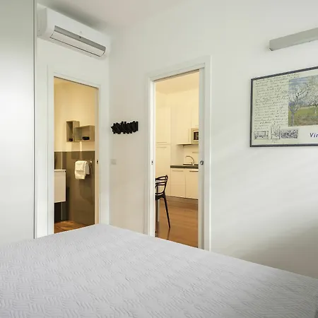 Rentclass - Fair Area - Piazza De Angeli Apartamento Milão